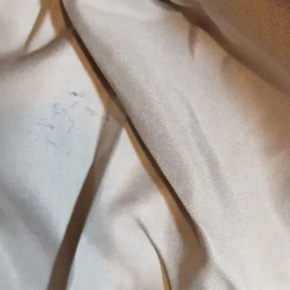 SANDRA ROBERTS SQUARED - METALLIC SILVER WOVEN DESIGN HANDBAG 11Wx11Hx5.5D - Picture 5 of 7